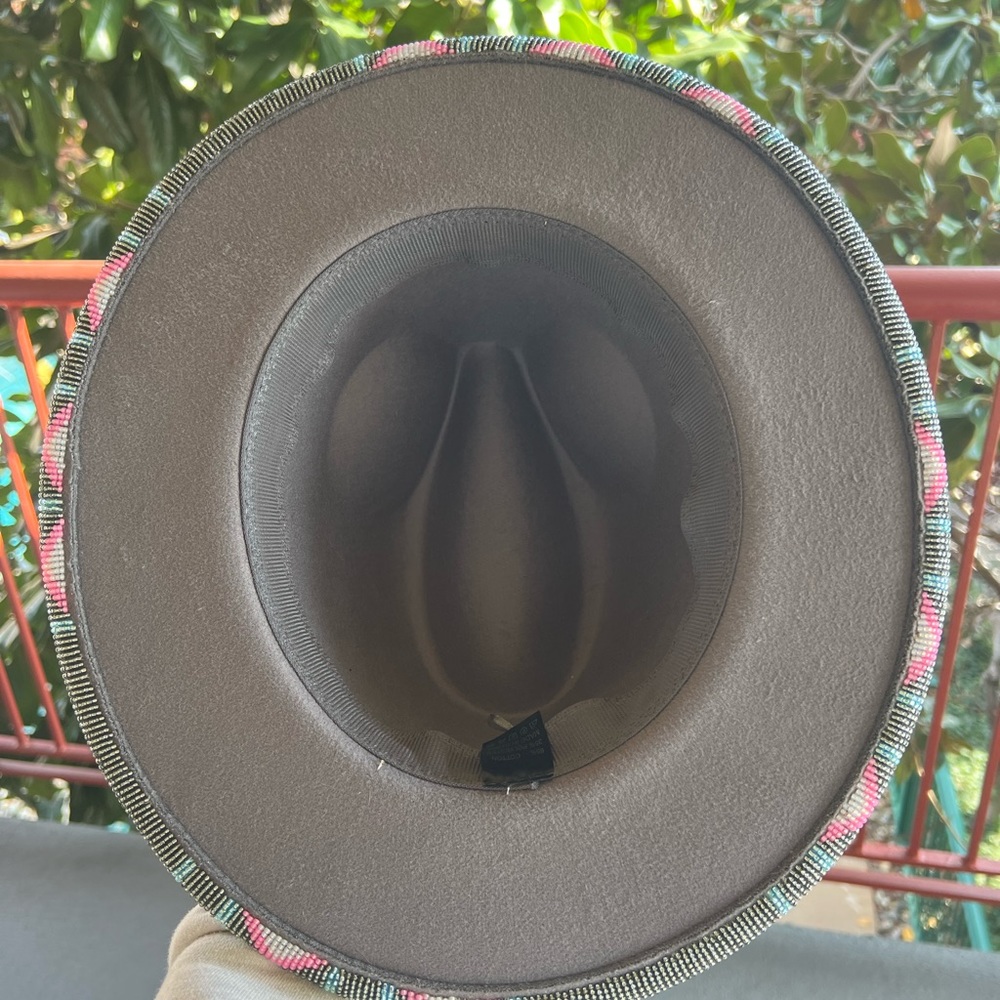 Custom beaded hat - Picture 5 of 5